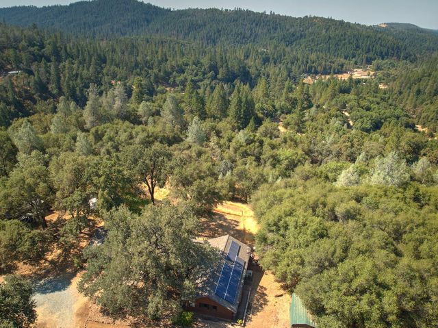 2870 Derrick Dr, Greenwood, CA 95635