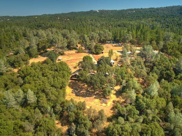 2870 Derrick Dr, Greenwood, CA 95635