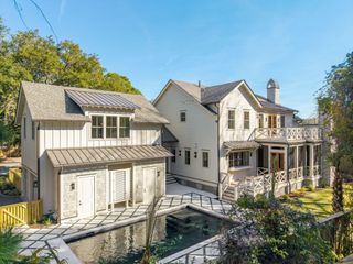 1335 Erckmann Drive, Mount Pleasant, SC 29464