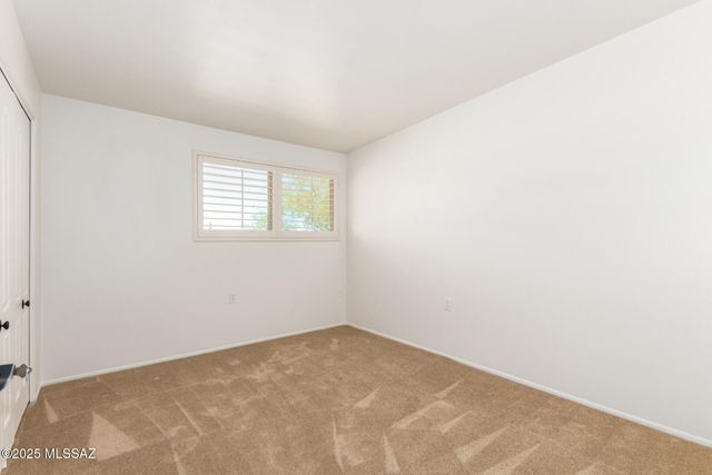 1271 W Calle De La Plaza, Sahuarita, AZ 85629