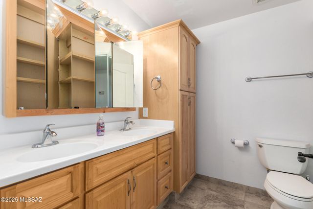 1271 W Calle De La Plaza, Sahuarita, AZ 85629