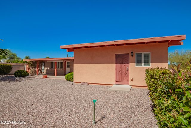 1271 W Calle De La Plaza, Sahuarita, AZ 85629