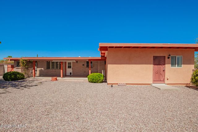 1271 W Calle De La Plaza, Sahuarita, AZ 85629