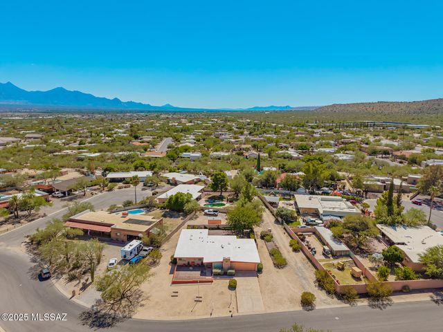 1271 W Calle De La Plaza, Sahuarita, AZ 85629