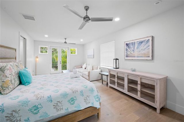 3319 S OSPREY AVENUE, Sarasota, FL 34239