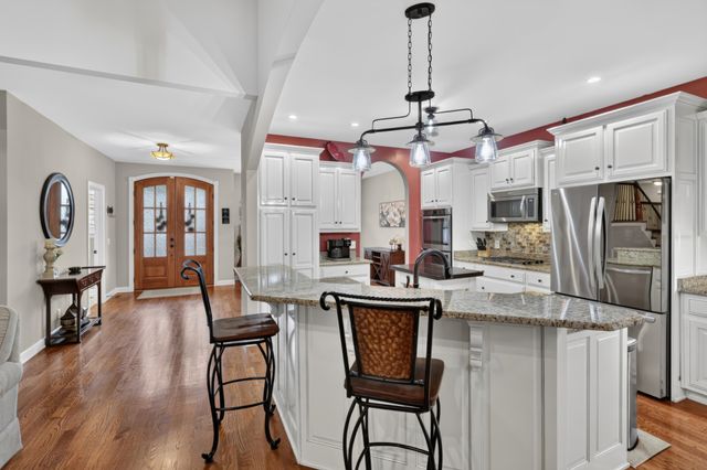 1051 Five Coves Trce, Gallatin, TN 37066