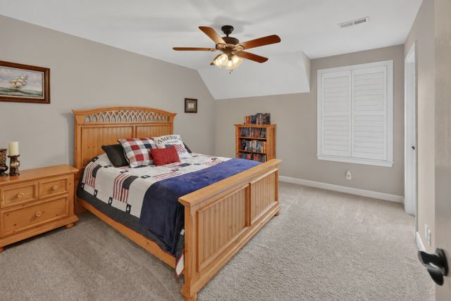 1051 Five Coves Trce, Gallatin, TN 37066
