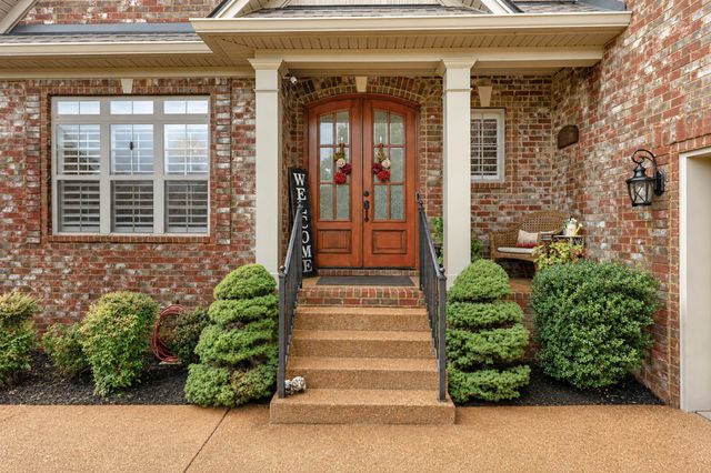 1051 Five Coves Trce, Gallatin, TN 37066