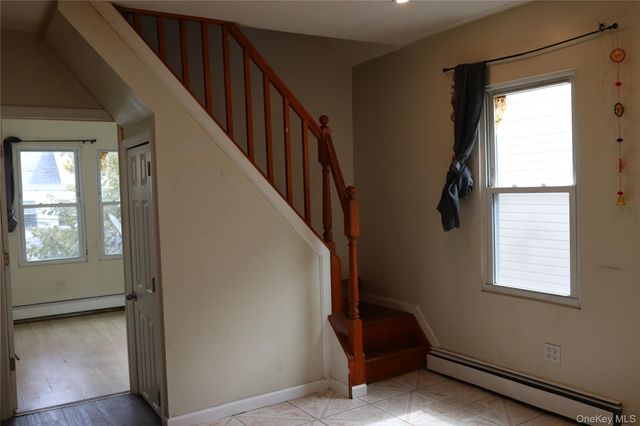 9572 115th Street, Richmond Hill, NY 11419
