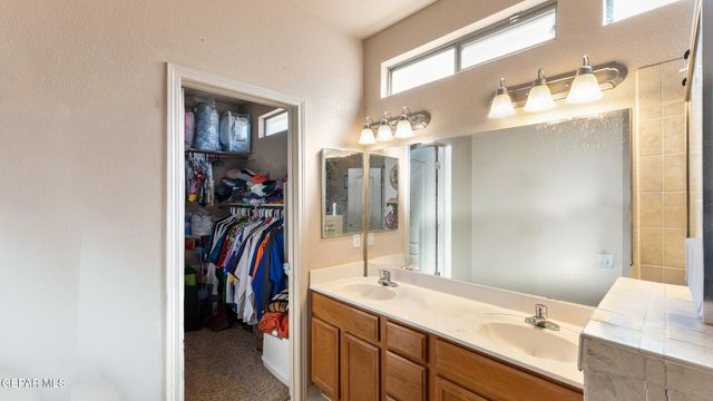 3228 EMERALD POINT Drive, El Paso, TX 79938