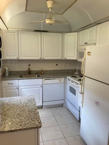 300 BRITTANY G, Delray Beach, FL 33446