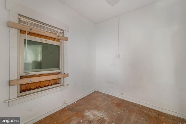 322 TAFT AVE, Carneys Point, NJ 08069