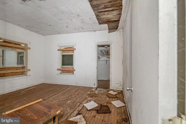 322 TAFT AVE, Carneys Point, NJ 08069