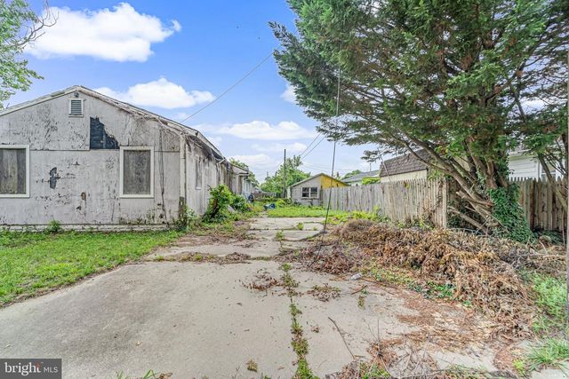 322 TAFT AVE, Carneys Point, NJ 08069