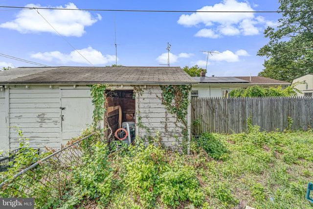 322 TAFT AVE, Carneys Point, NJ 08069