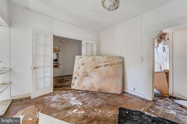 322 TAFT AVE, Carneys Point, NJ 08069