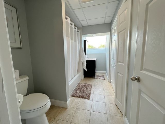 139R Linden St 2, Wellesley, MA 02482