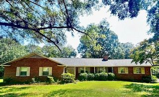 2690 34th Street Place NE, Hickory, NC 28601
