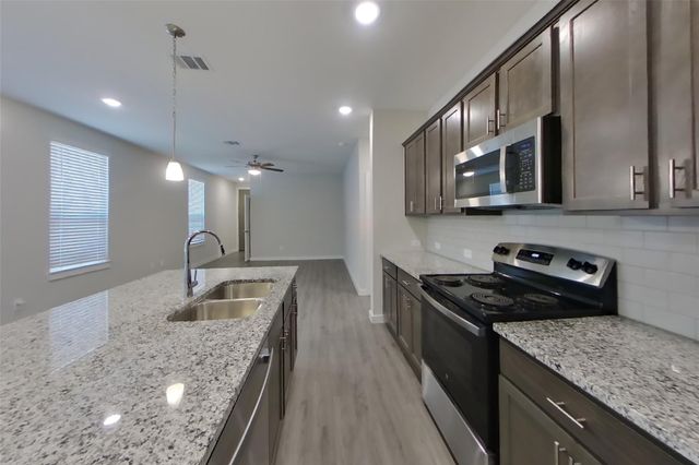2350 Bailey Fields Lane, Richmond, TX 77469