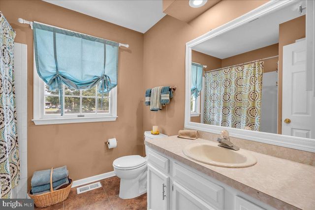 27 SPRING MILL DR, Sewell, NJ 08080