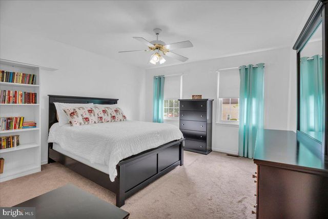27 SPRING MILL DR, Sewell, NJ 08080