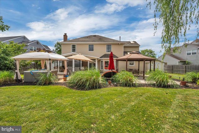 27 SPRING MILL DR, Sewell, NJ 08080