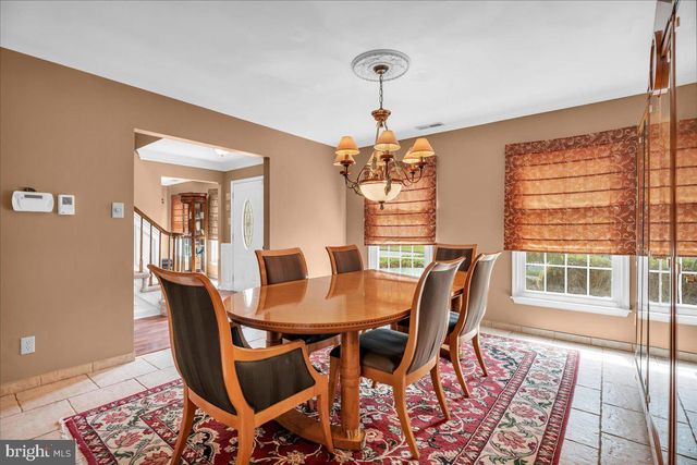 27 SPRING MILL DR, Sewell, NJ 08080