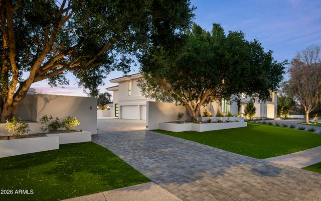 7780 E VAQUERO Drive, Scottsdale, AZ 85258