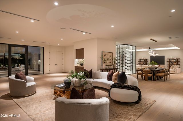 7780 E VAQUERO Drive, Scottsdale, AZ 85258