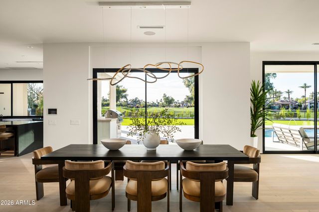 7780 E VAQUERO Drive, Scottsdale, AZ 85258