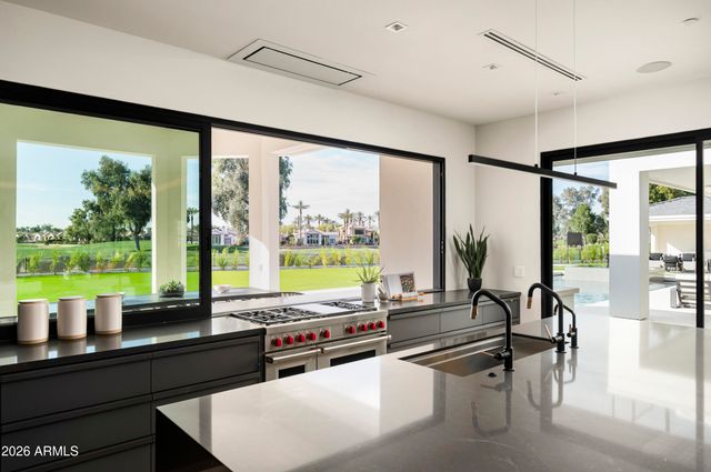 7780 E VAQUERO Drive, Scottsdale, AZ 85258