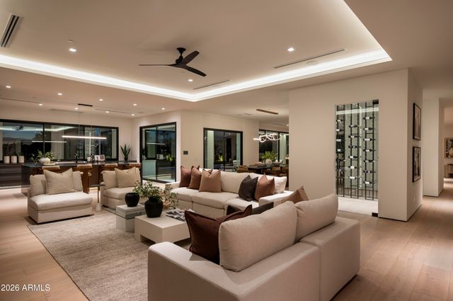 7780 E VAQUERO Drive, Scottsdale, AZ 85258