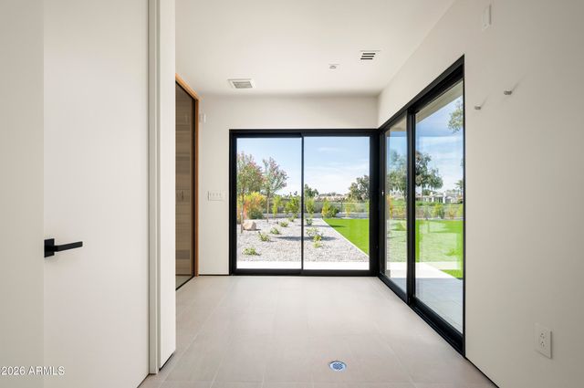 7780 E VAQUERO Drive, Scottsdale, AZ 85258