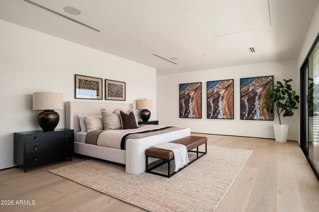 7780 E VAQUERO Drive, Scottsdale, AZ 85258