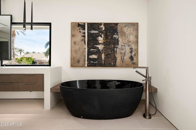 7780 E VAQUERO Drive, Scottsdale, AZ 85258