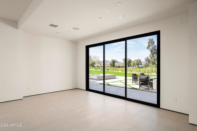 7780 E VAQUERO Drive, Scottsdale, AZ 85258