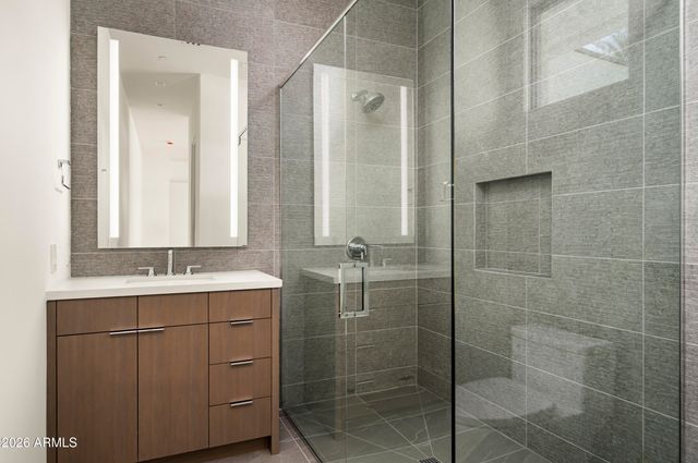 7780 E VAQUERO Drive, Scottsdale, AZ 85258