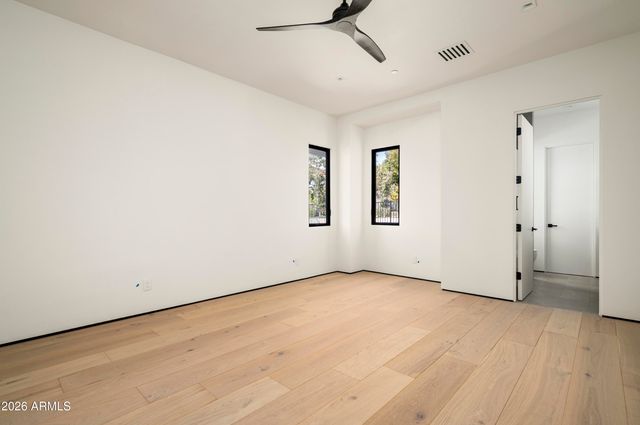 7780 E VAQUERO Drive, Scottsdale, AZ 85258