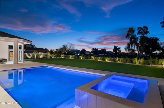 7780 E VAQUERO Drive, Scottsdale, AZ 85258