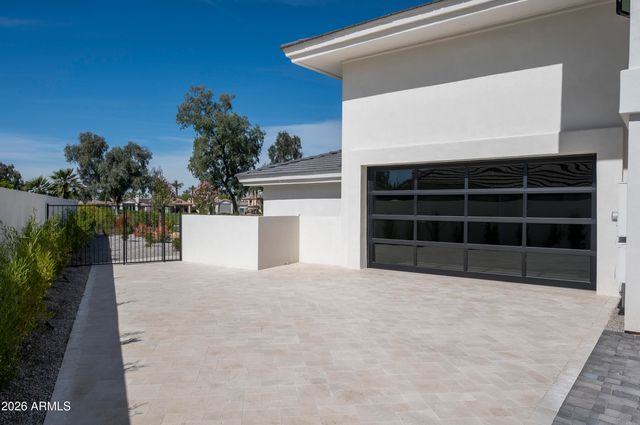 7780 E VAQUERO Drive, Scottsdale, AZ 85258