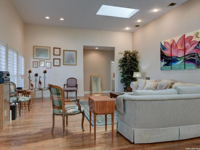 10 Bryanston, San Antonio, TX 78218