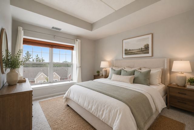 390 W Mahogany Court 503, Palatine, IL 60067
