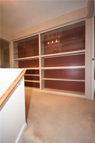 327 Wayne St, Claysville, PA 15323