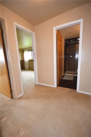 327 Wayne St, Claysville, PA 15323