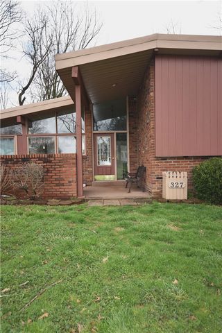 327 Wayne St, Claysville, PA 15323