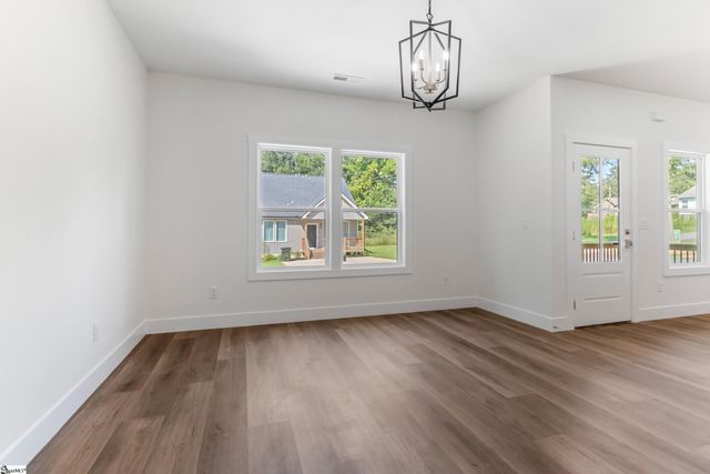 123 Wolf King Way, Woodruff, SC 29388