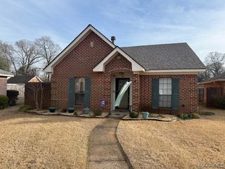 302 Ware HIll Court, Montgomery, AL 36109