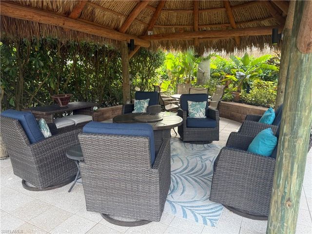 13553 Snapper LN, Naples, FL 34114