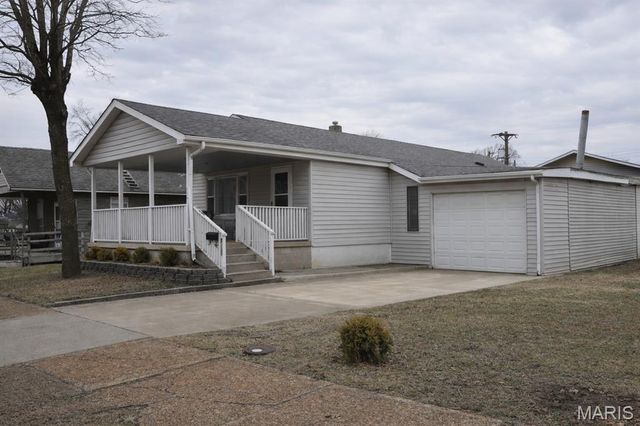 2606 W 20th Street, Granite City, IL 62040