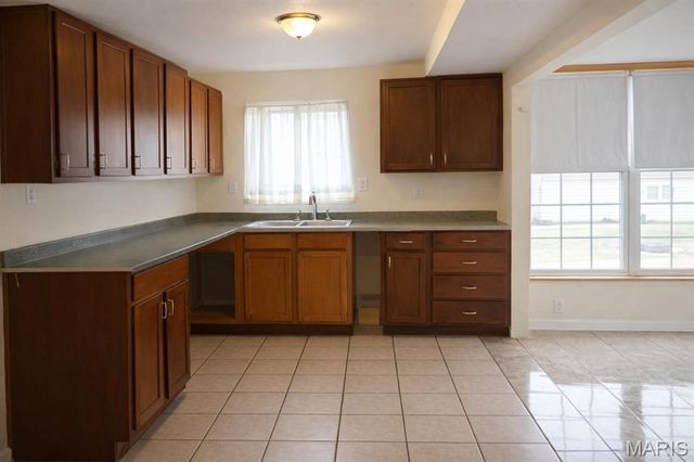 2606 W 20th Street, Granite City, IL 62040